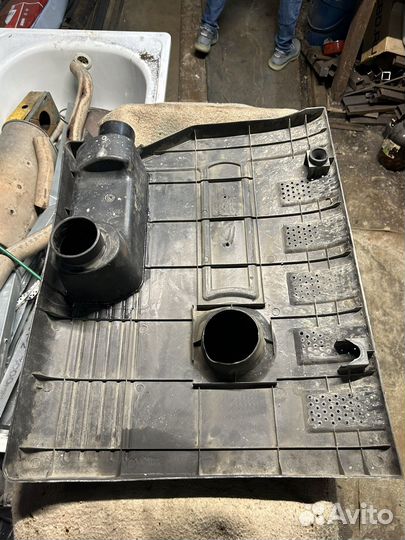 Крышка двигателя chery fora