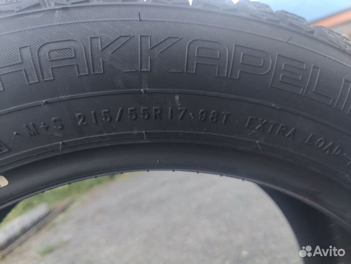 Nokian Tyres Hakkapeliitta 9 215/55 R17 98T