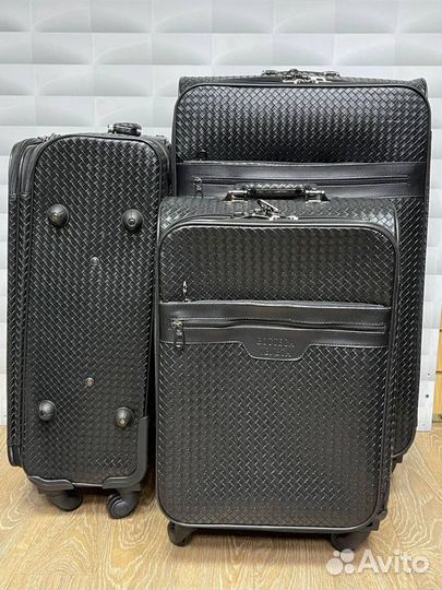 Чемодан на колесах Bottega Veneta