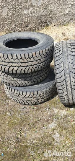 Bridgestone 613V 275/70 R16