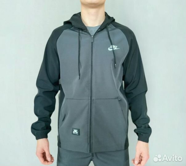 Спортивные костюмы Nike