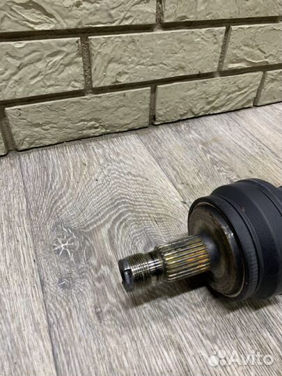 Mercedes W204 Полуось задняя левая и правая