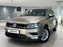 Volkswagen Tiguan 2.0 AMT, 2017, 81 200 км, с пробегом, цена 2 417 000 руб.