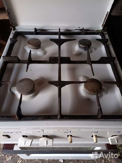 Стеральная машинка полу автомат и газовая плита