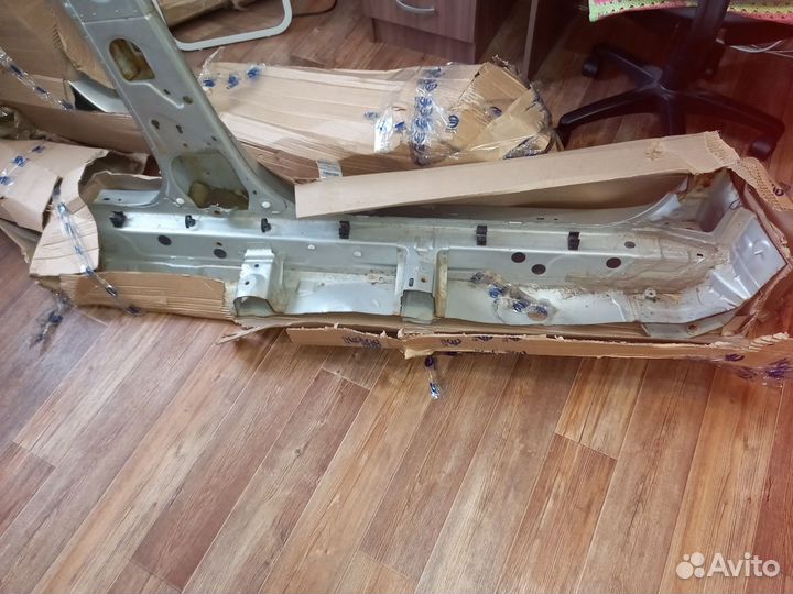 Пороги с половиной средней стойки