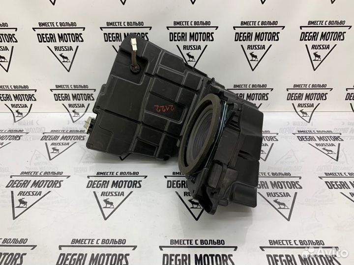 Сабвуфер задний оригинал Lexus RX350L RX450H 17