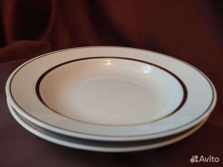 Тарелки суповые. Винтаж. Дулево. Золотая лента