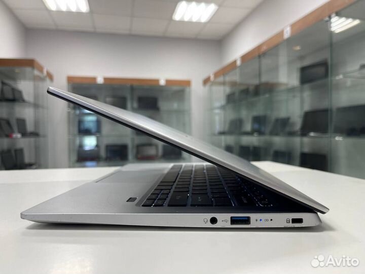 Ультрабук Acer 14 (4 ядра/ 4gb ram/ SSD M.2 128gb)