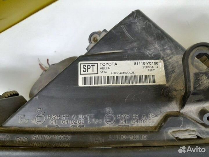 Фара передняя правая Toyota Camry 30