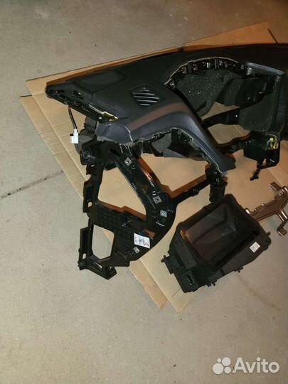 Опция проекция на лобовое + торпедо Genesis G80