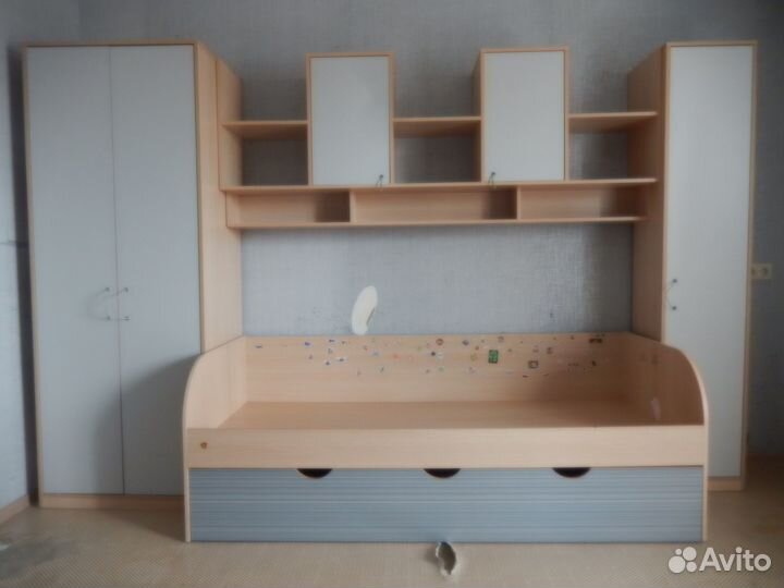 Гарнитур для детской комнаты