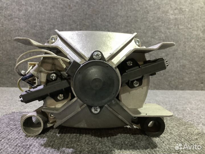 Двигатель мотор Leran. Welling hxg45a51. (2192)