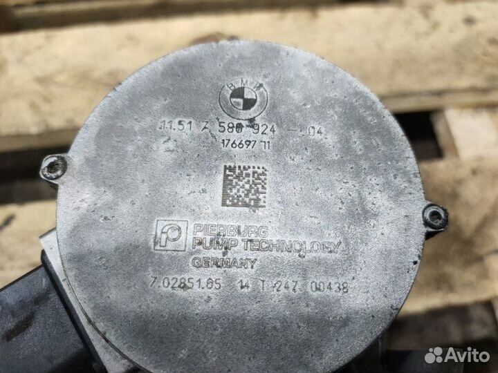 Помпа Bmw 5 E61 N52B25 2008