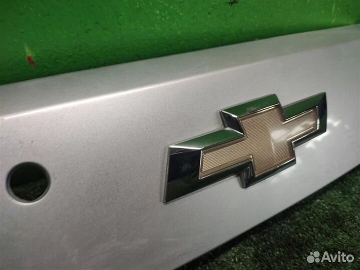 Накладка крышки багажника Chevrolet Spark (M300)