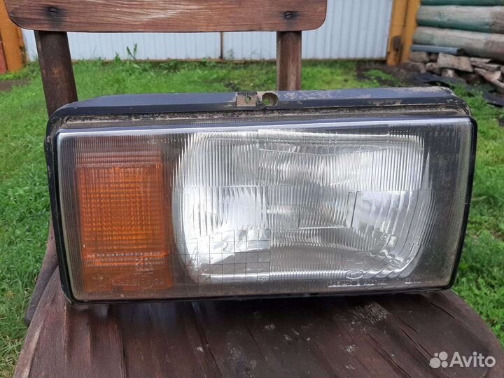 Фара правая ваз 2104-07