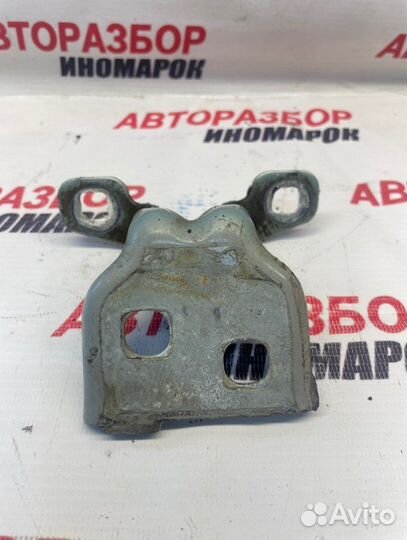 Петля двери Renault Logan 1 LS K7M710 2006