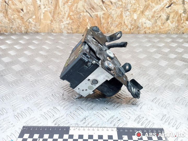 Блок ABS Renault Megane 3 рест. 2013 476608102R