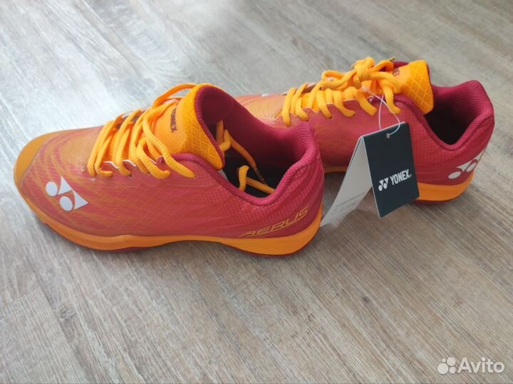Кроссовки для бадминтона yonex