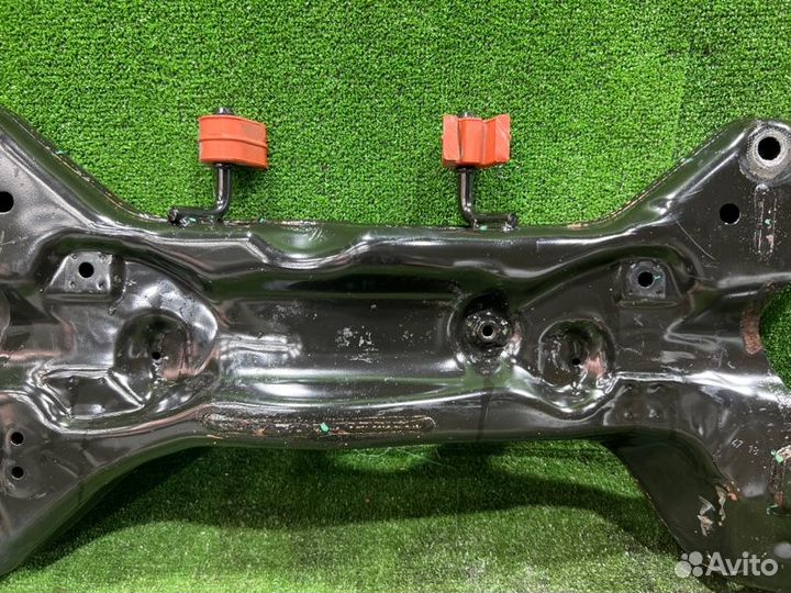 Балка подвески передняя Volkswagen Polo седан 1