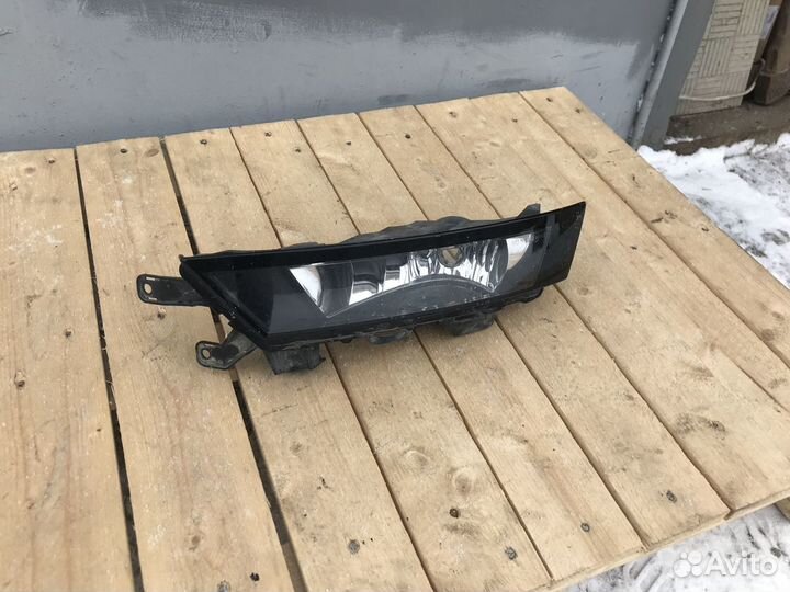 Skoda Rapid 17- Птф левая чёрная