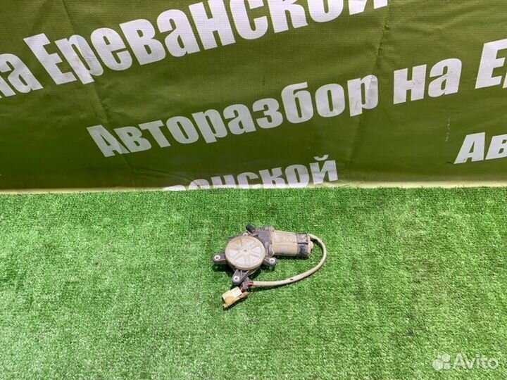 Мотор стеклоподъемника правый Lifan Breez 520