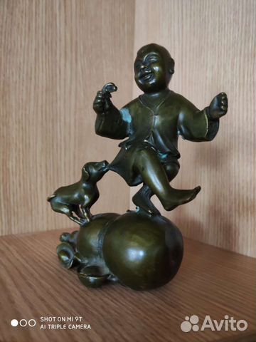 Бронзовая статуэтка