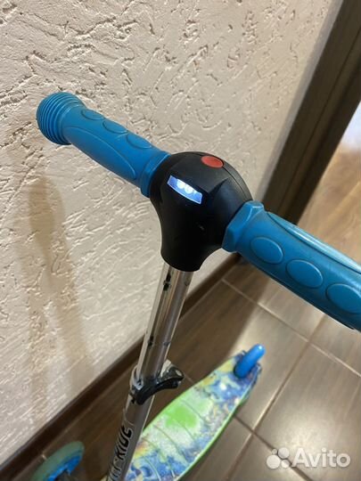 Самокат детский трехколесный