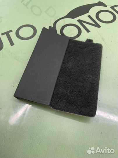 Накладка крышки багажника Volkswagen Touareg 7L