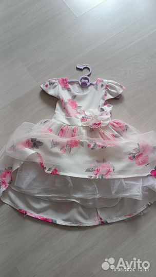 Нарядное платье для девочки