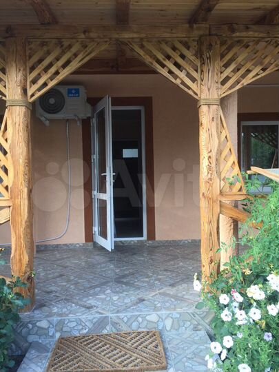 Комната 20 м² в 1-к., 1/2 эт.