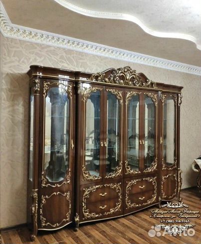 Мебель витрина