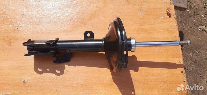 Lexus rx300 стойка