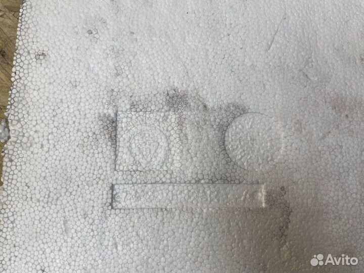 Шумоизоляция пола передняя правая Renault Logan