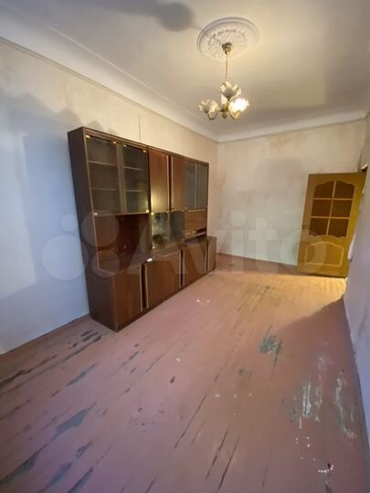 2-к. квартира, 51 м², 1/3 эт.