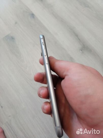 iPhone 6S, 32 ГБ