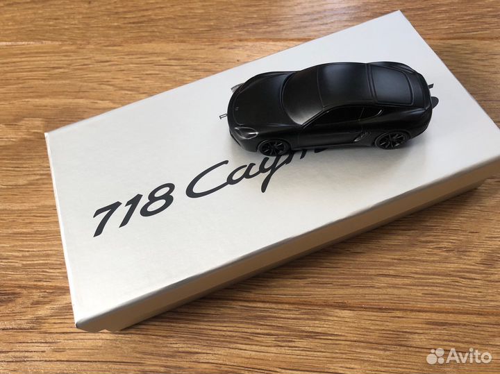 Сувенир Porsche 718 Cayman S металл