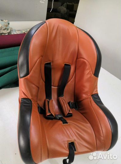 Автокресло натуральная кожа