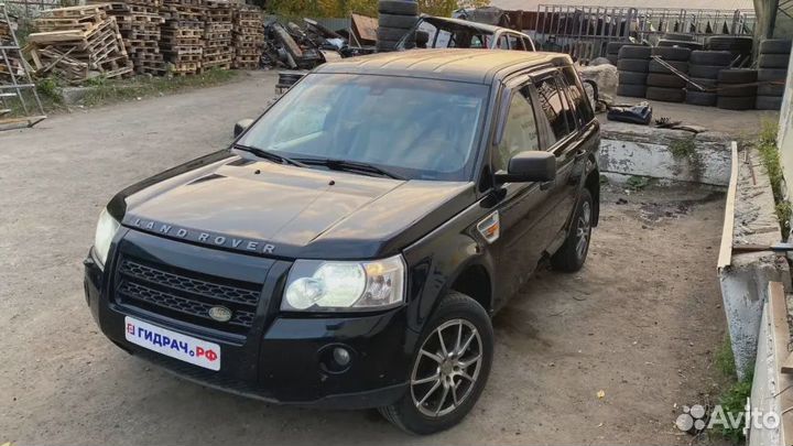 Кожух рулевой колонки нижний Land Rover Freelander 2 LR007269