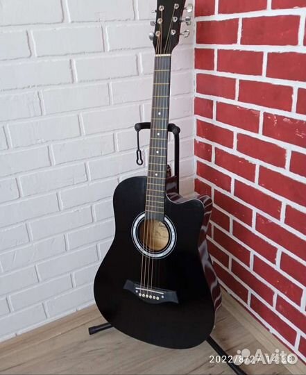 Гитара новая с анкерным стержнем