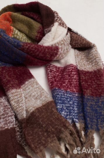 Женский теплый палантин