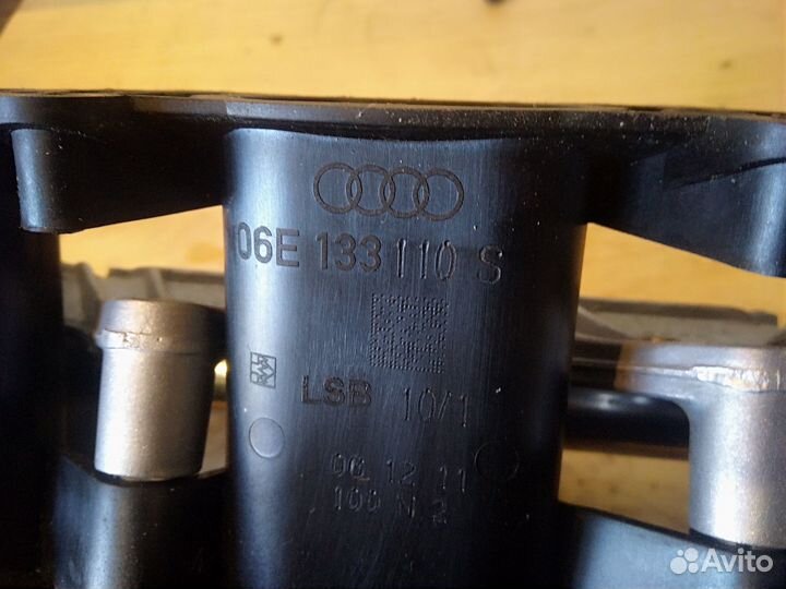 Выпускной коллектор VAG 06e133109s