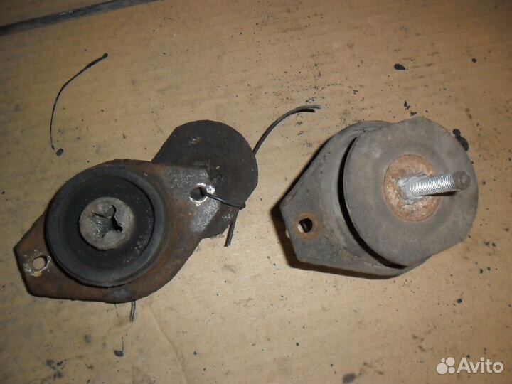 Подушка двигателя ваз 2111