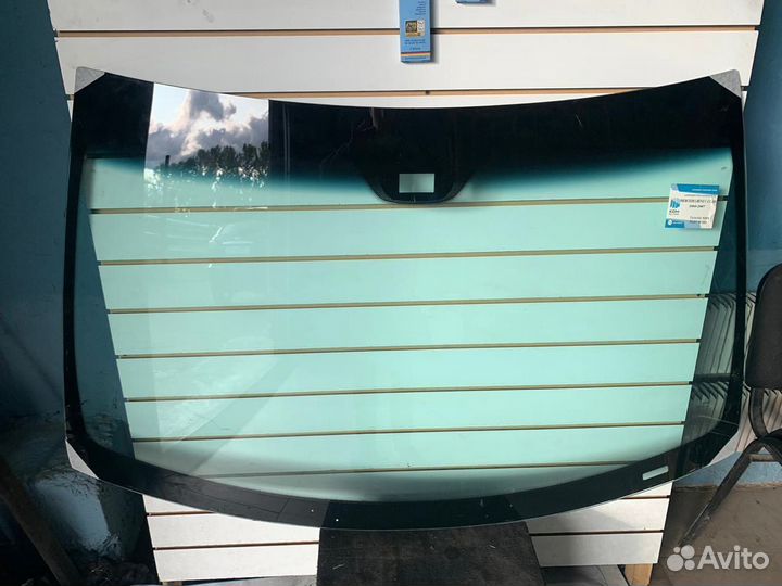 Лобовое стекло на Мерседес 203 Mercedes W203
