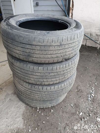 Kumho Sense KR26 225/65 R17