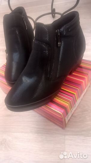 Полусапожки женские 40 размера