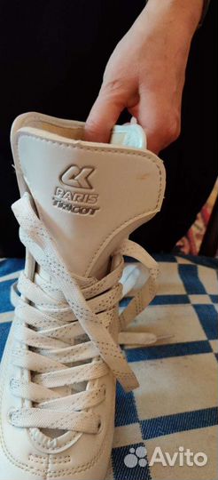 Коньки фигурные новые