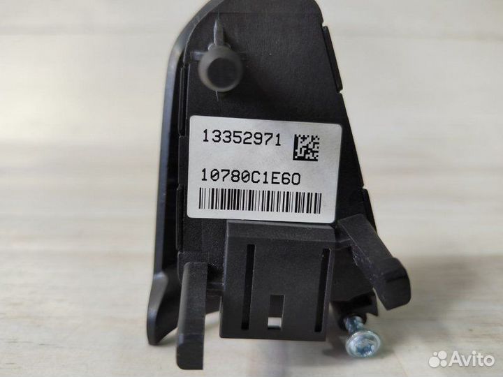 Блок кнопок руля Opel Astra J A16XER 2010