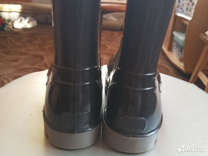 Детские резиновые сапоги