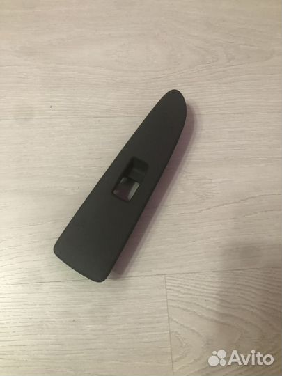 Накладка кнопки стеклоподъемника allion/premio