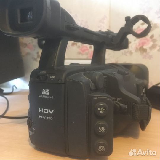 Видеокамера Canon XH G1